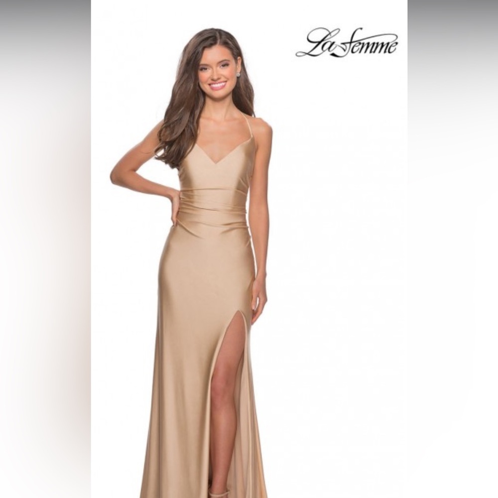 LaFeme  V-neck Jersey gown